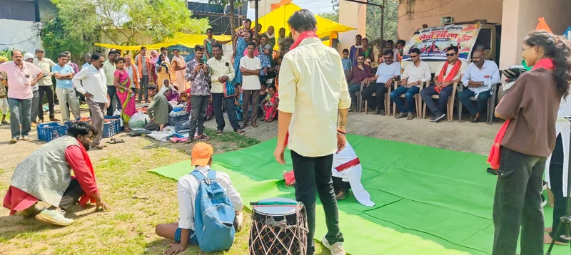 सेवा संकल्प अभियान के तहत गाँव-गाँव पहुँचा नुक्कड़ नाटक
