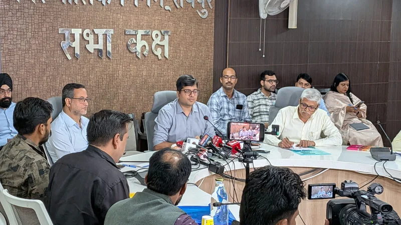 ठोस अपशिष्ट प्रबंधन नियम 2026 के तहत रायपुर में सफाई व्यवस्था होगी अधिक पारदर्शी और परिणाम आधारित